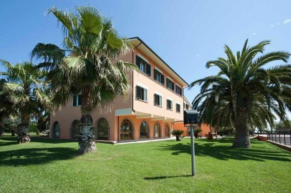 Villa Luigi Hotel & Restaurant Nuova Gestione Villa Rosa Di Martinsicuro Exterior foto