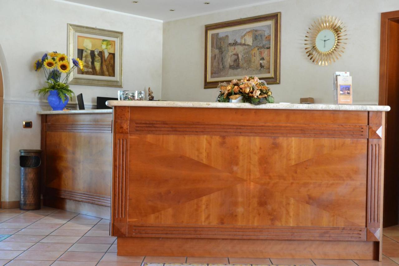Villa Luigi Hotel & Restaurant Nuova Gestione Villa Rosa Di Martinsicuro Exterior foto